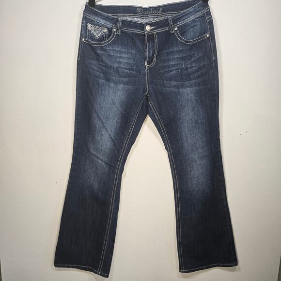 ND Weekend Embroidered Rhinestone Pocket Women's Jeans. Dark Blue. Size 16 - Picture 2 of 11